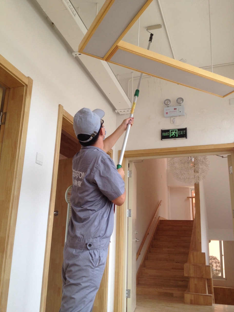 過道頂面施工 過道頂面施工