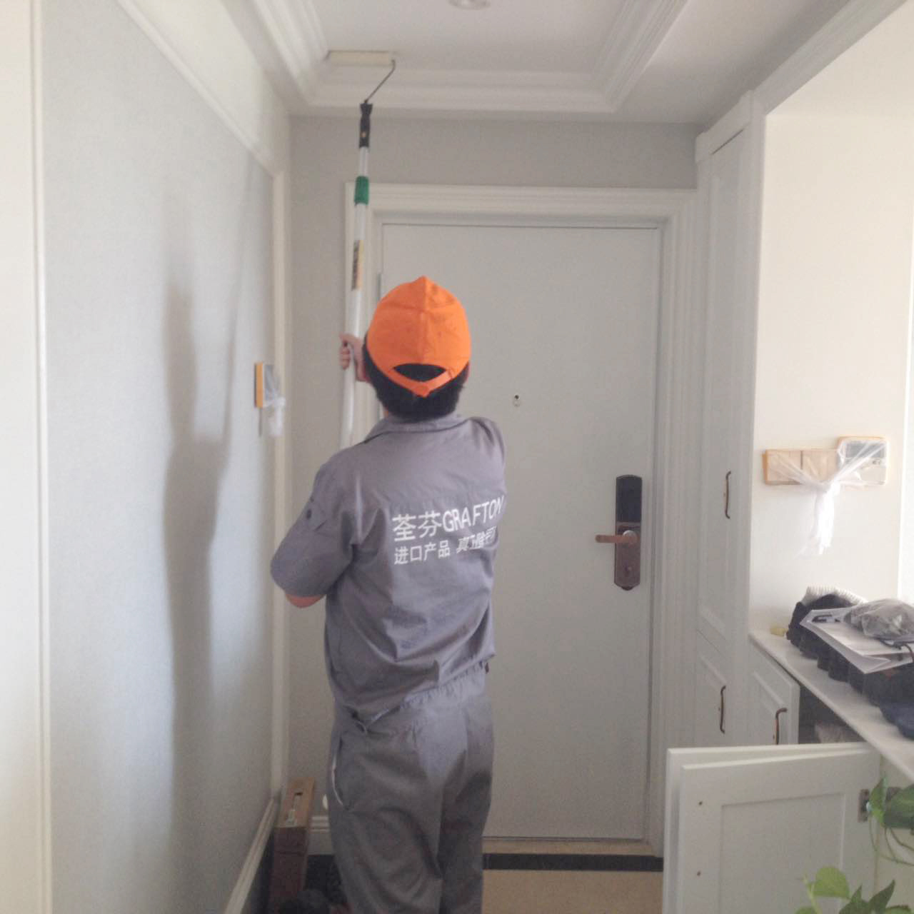 客餐廳過(guò)道頂面重點(diǎn)施工 客餐廳過(guò)道頂面重點(diǎn)施工