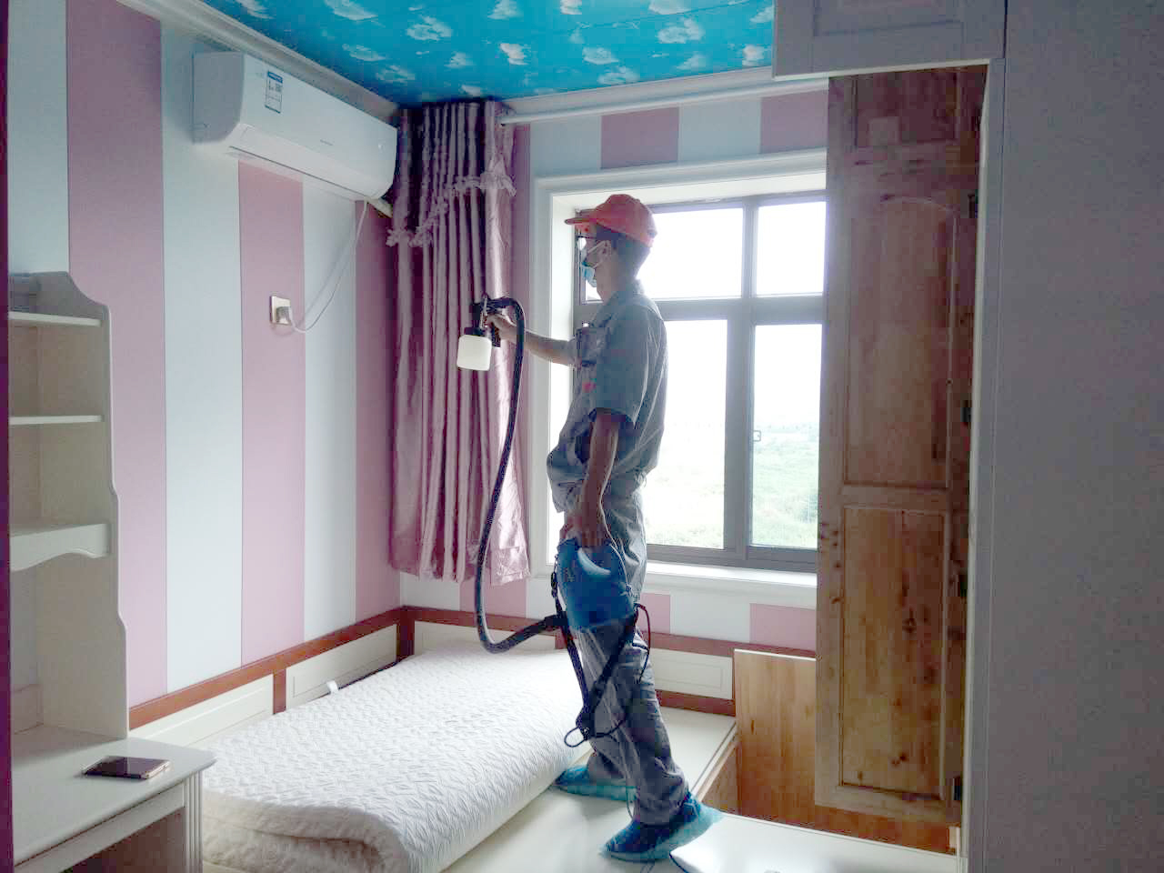 臥室墻面重點(diǎn)噴涂 臥室墻面重點(diǎn)噴涂