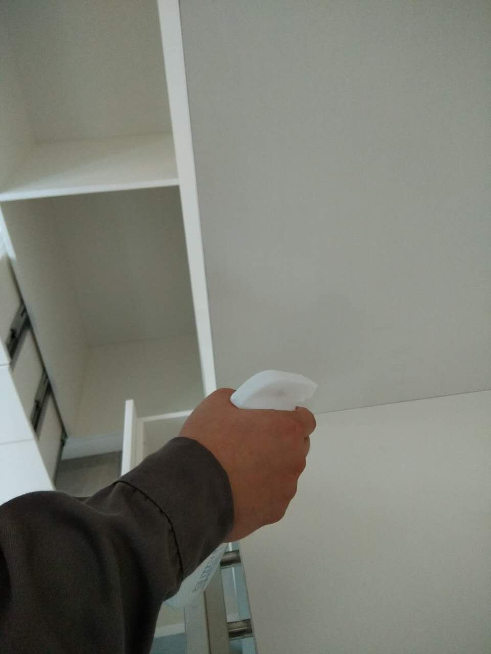 柜子接縫處重點噴涂 柜子接縫處重點噴涂