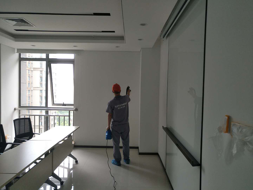 會(huì)議室墻面全方位噴涂施工 會(huì)議室墻面全方位噴涂施工