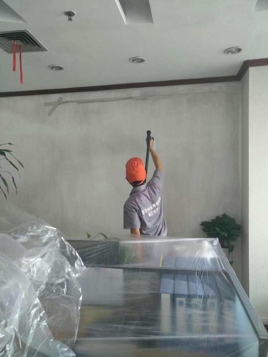 客廳頂面全方位噴涂施工 客廳頂面全方位噴涂施工