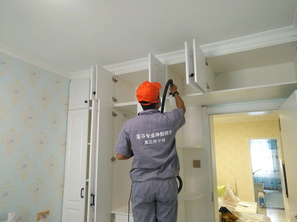 臥室衣柜全方位噴涂施工 臥室衣柜全方位噴涂施工