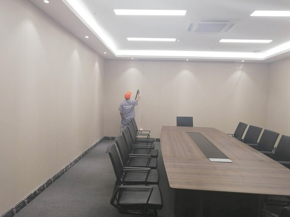 會議室墻面頂面噴槍全方位施工 會議室墻面頂面噴槍全方位施工