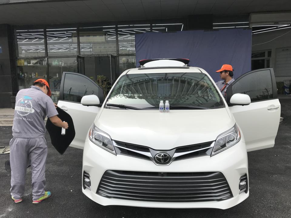 車(chē)內(nèi)腳墊噴涂施工治理 車(chē)內(nèi)腳墊噴涂施工治理