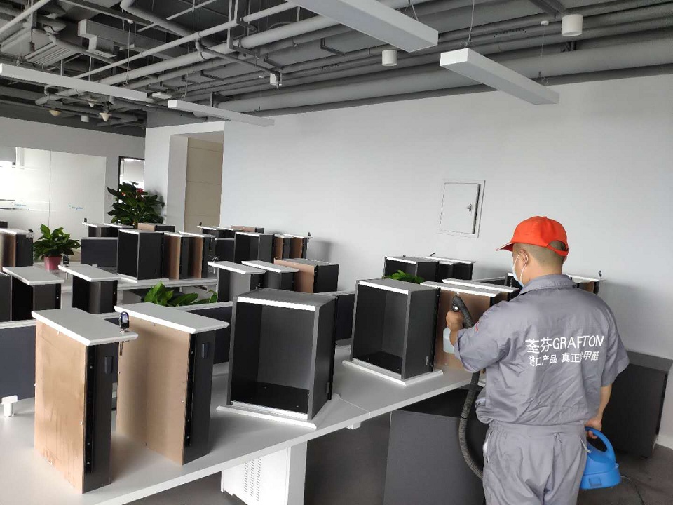 會議室辦公桌椅抽屜噴涂施工 會議室辦公桌椅抽屜噴涂施工