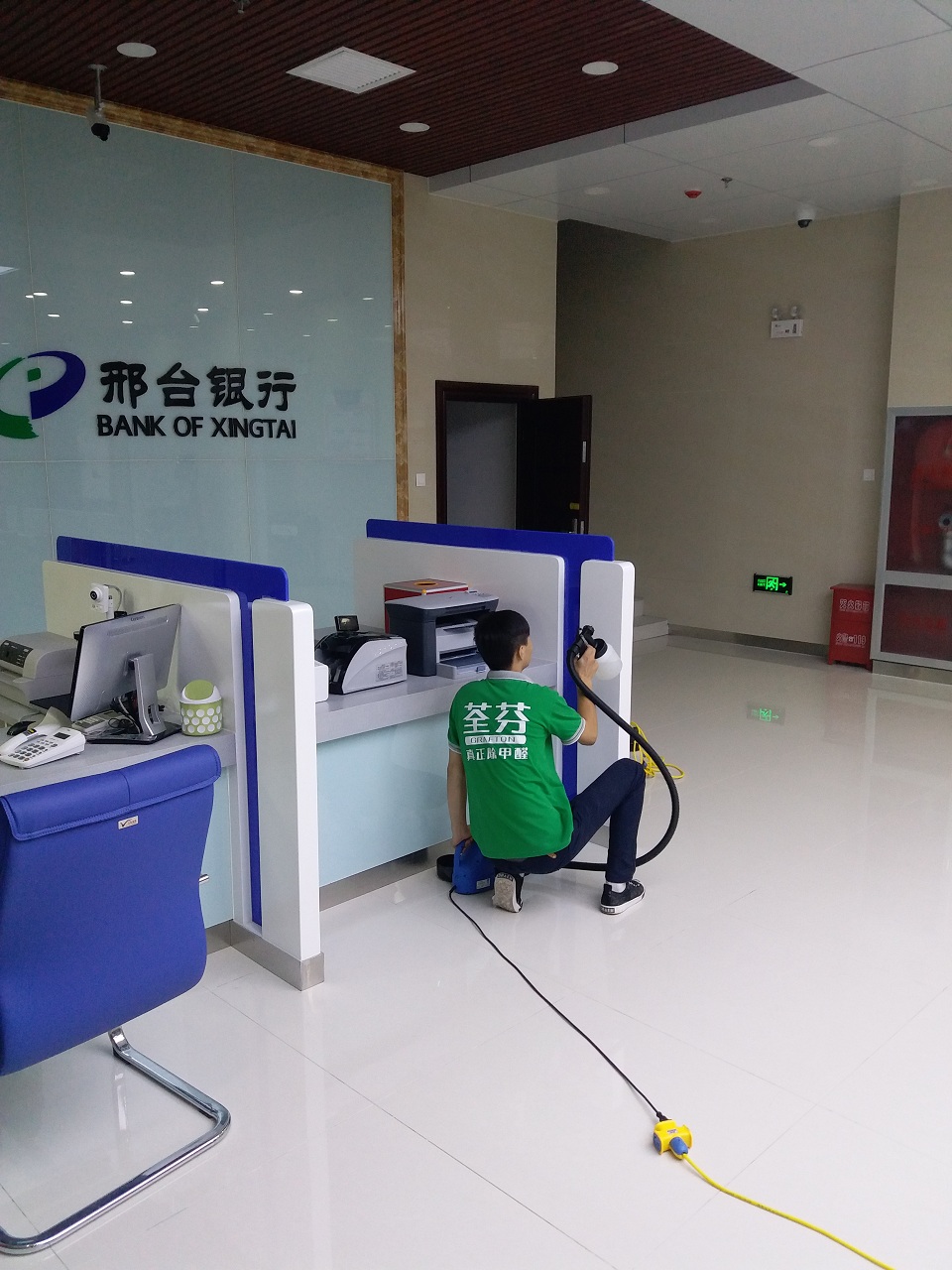 前臺(tái)展廳噴涂治理施工 前臺(tái)展廳噴涂治理施工