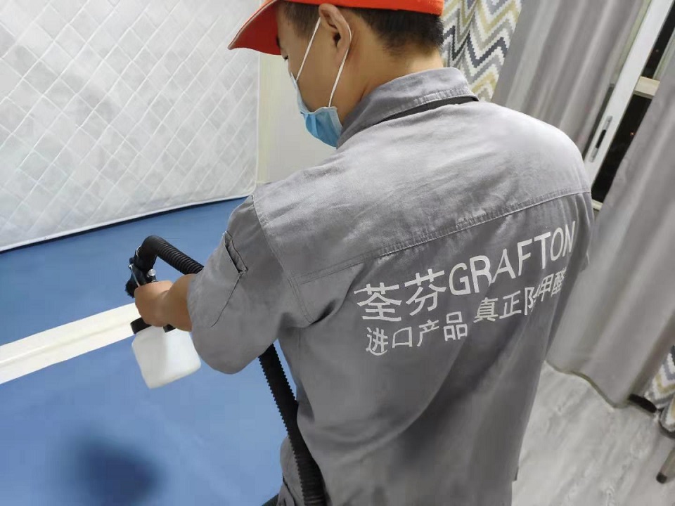 臥室床墊全方位噴涂施工 臥室床墊全方位噴涂施工