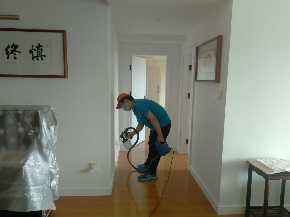 客餐廳過道墻面噴涂施工治理 客餐廳過道墻面噴涂施工治理