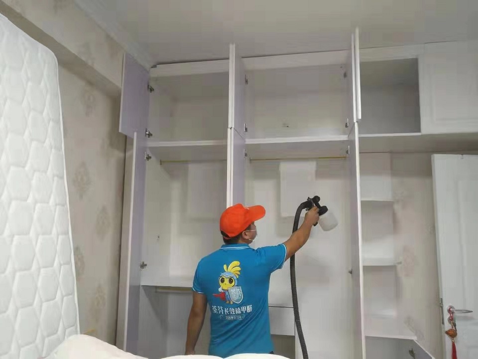 臥室衣柜全方位噴涂治理 臥室衣柜全方位噴涂治理