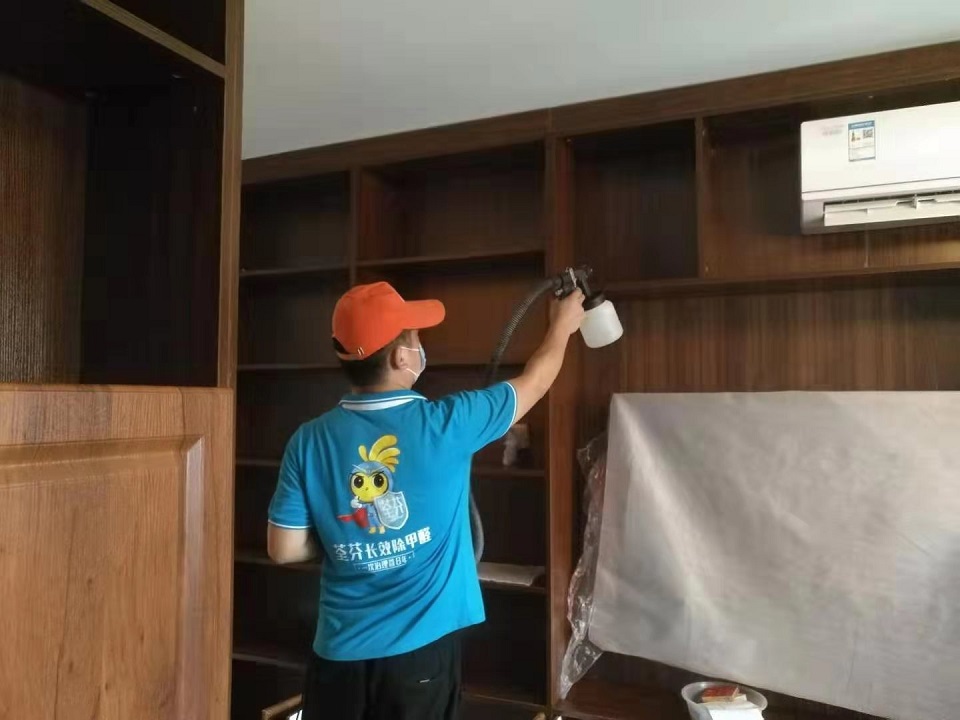 臥室衣柜全方位噴涂施工治理 臥室衣柜全方位噴涂施工治理