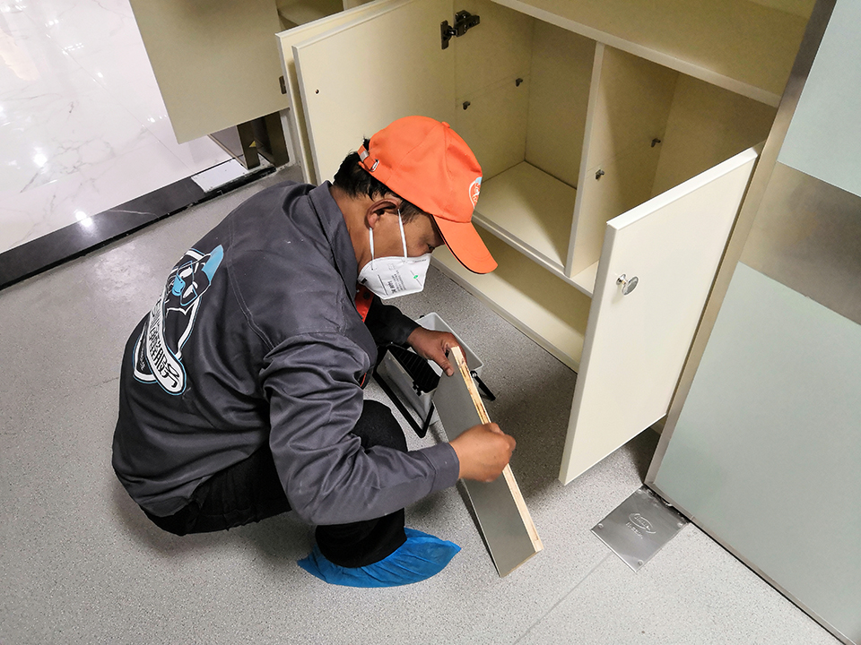 柜子木板接縫處精細化處理 柜子木板接縫處精細化處理