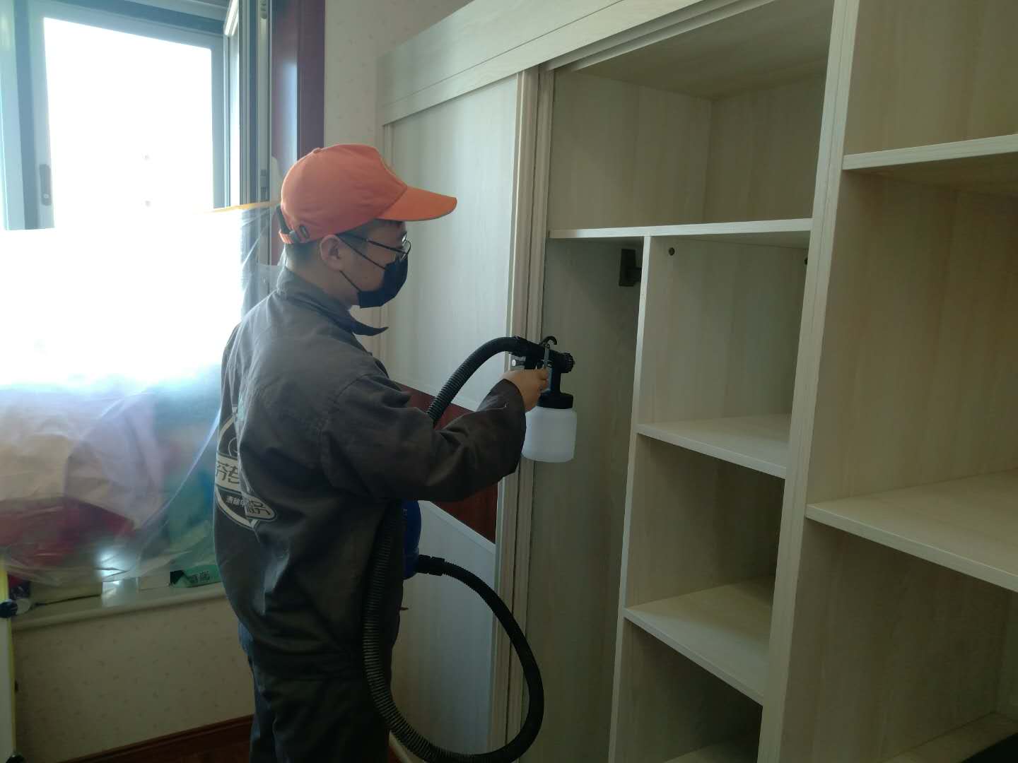 柜子隔檔噴涂施工治理 柜子隔檔噴涂施工治理