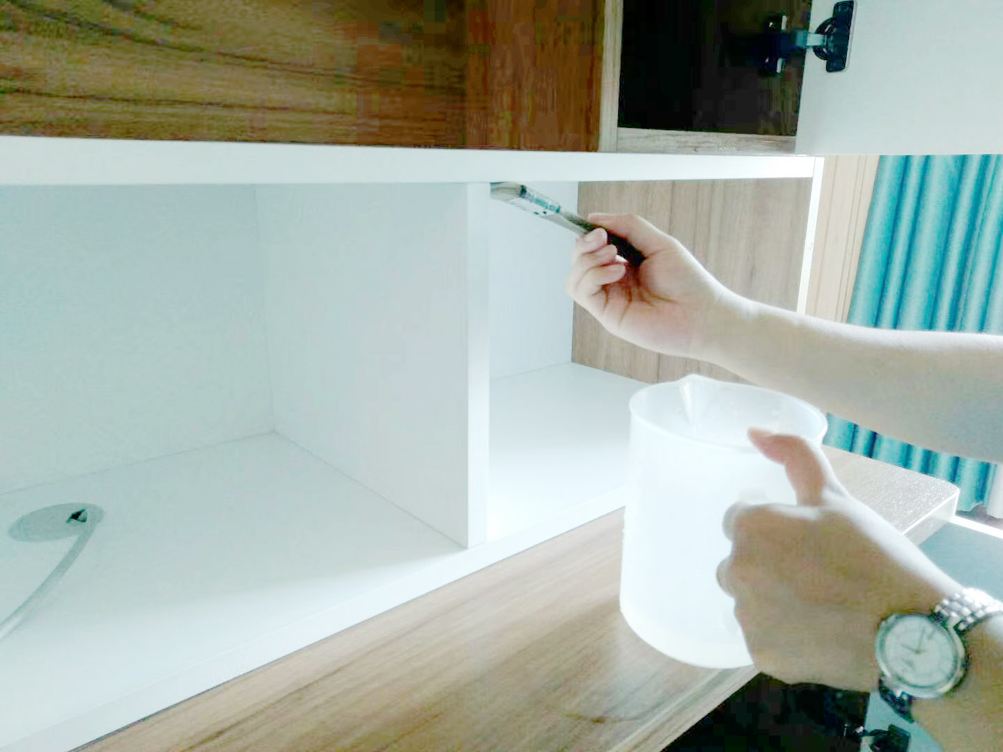 柜子接縫刷子精細化施工治理 柜子接縫刷子精細化施工治理