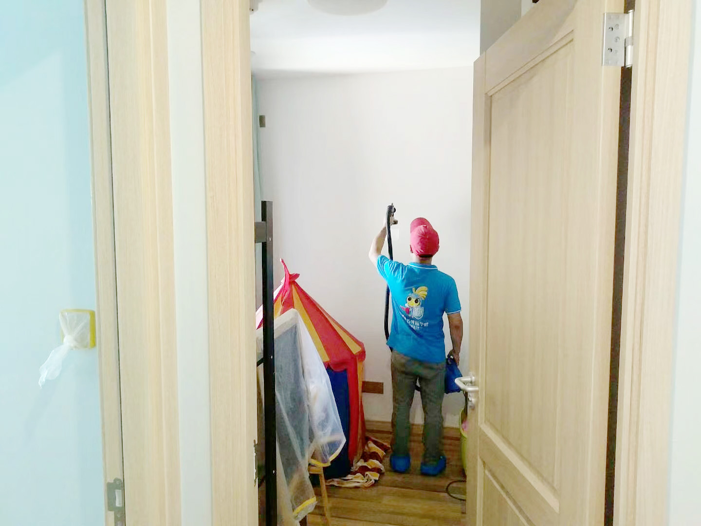 臥室墻面噴槍治理施工 臥室墻面噴槍治理施工