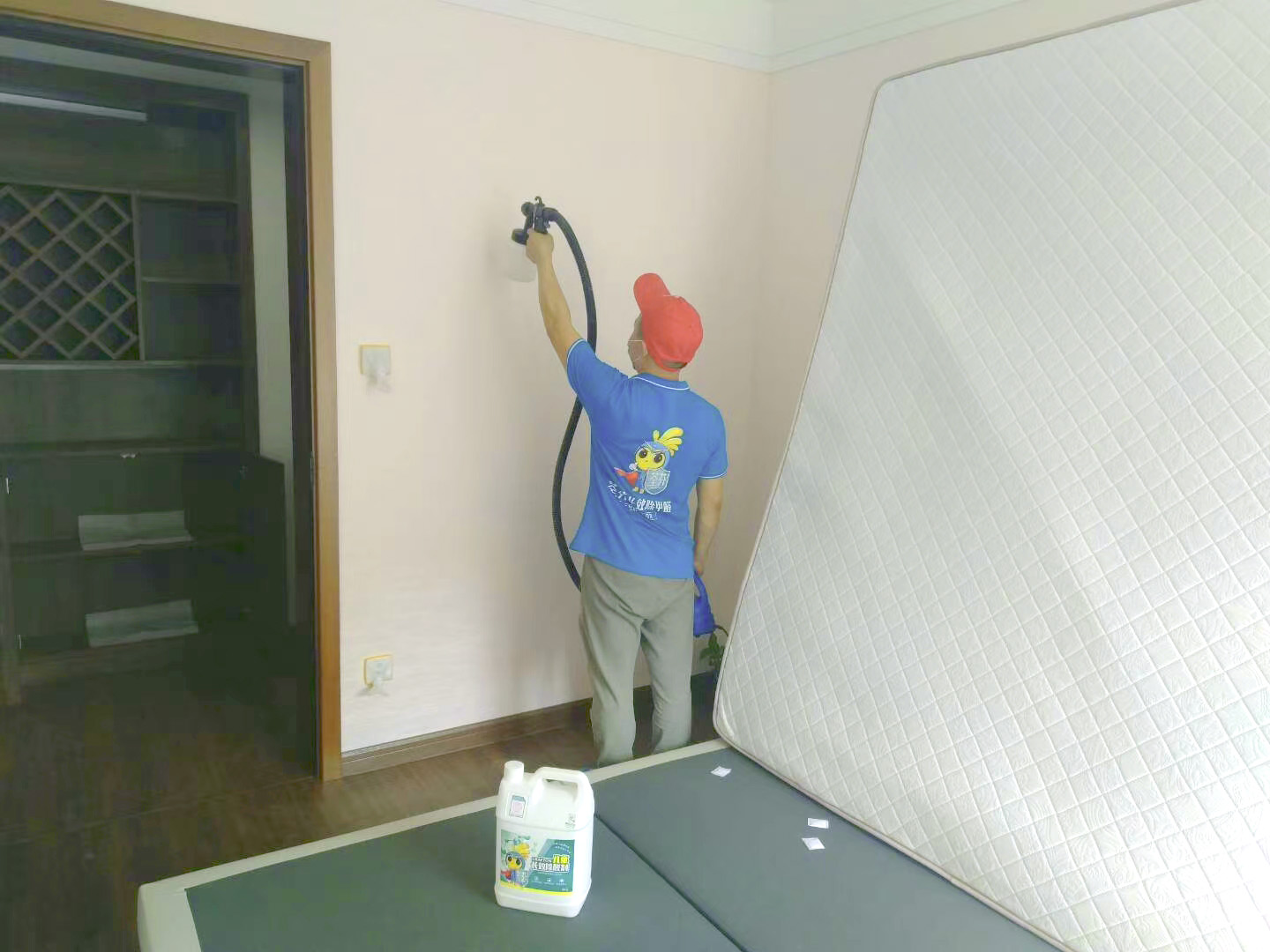 臥室墻面噴槍全方位施工治理 臥室墻面噴槍全方位施工治理