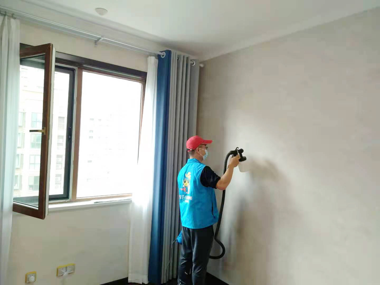 臥室客廳噴槍噴涂甲醛治理 臥室客廳噴槍噴涂甲醛治理