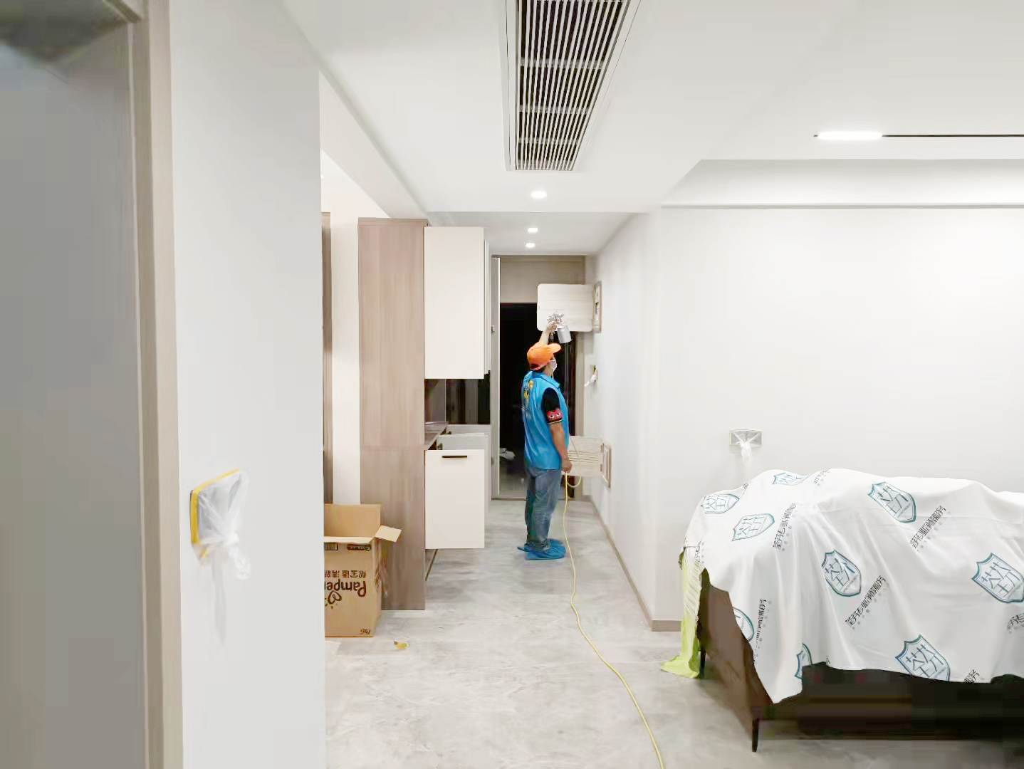 客餐廳頂面墻面施工治理 客餐廳頂面墻面施工治理