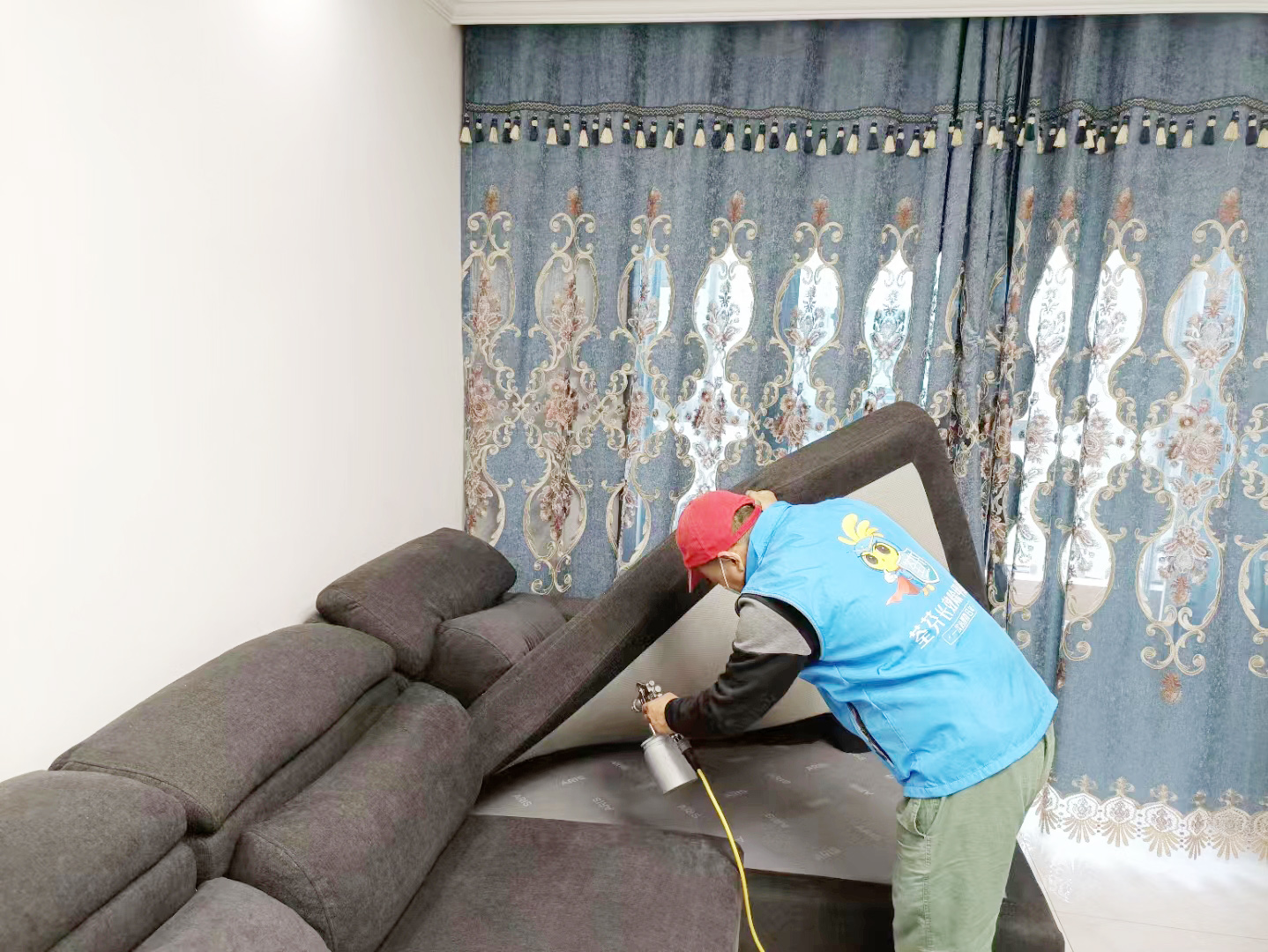 布藝沙發施工 布藝沙發施工