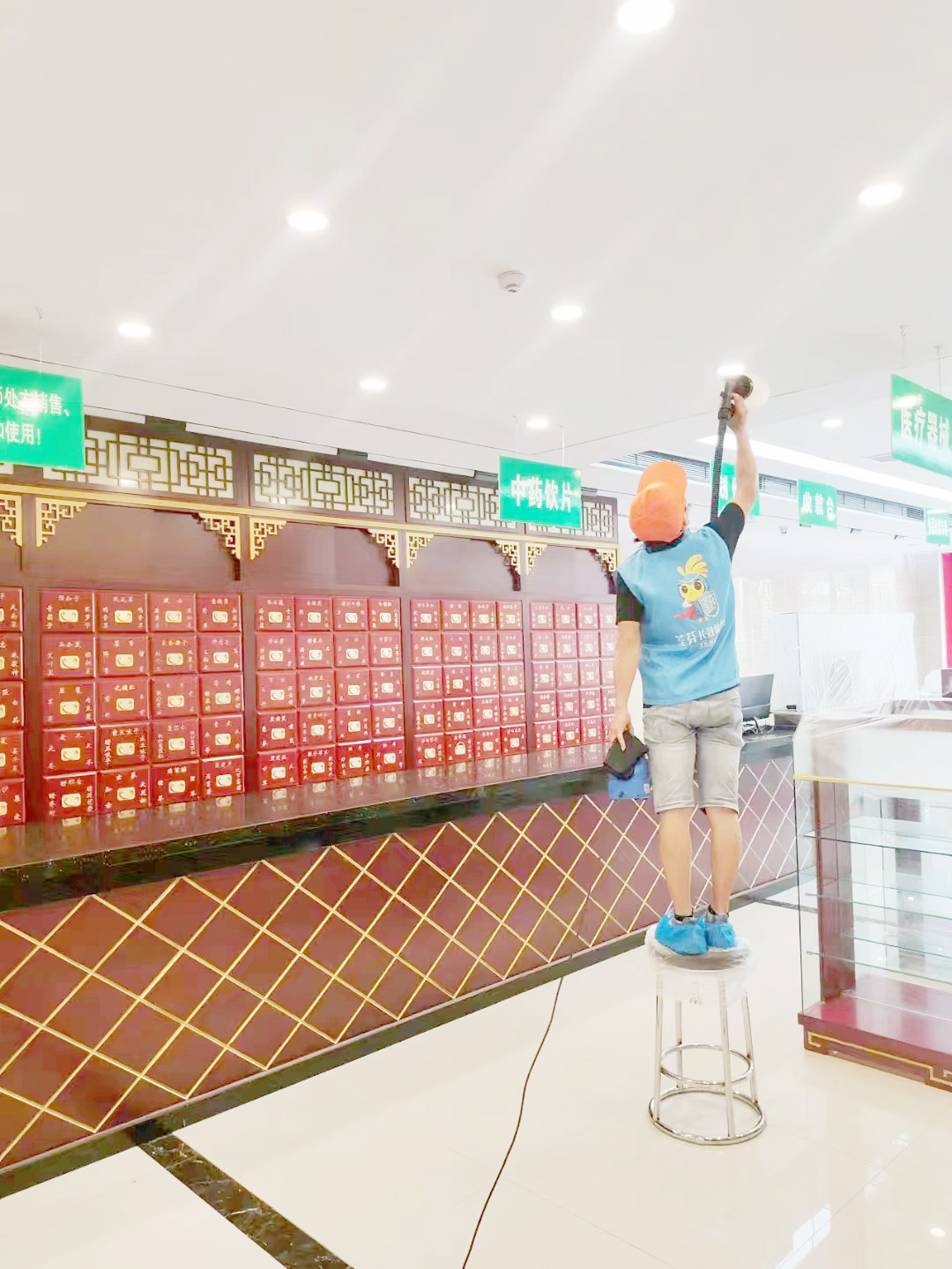 藥店頂面噴槍精細化噴涂治理 藥店頂面噴槍精細化噴涂治理